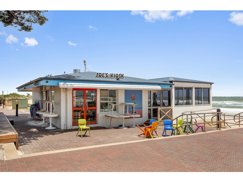 4/241 Esplanade, Henley Beach SA 5022