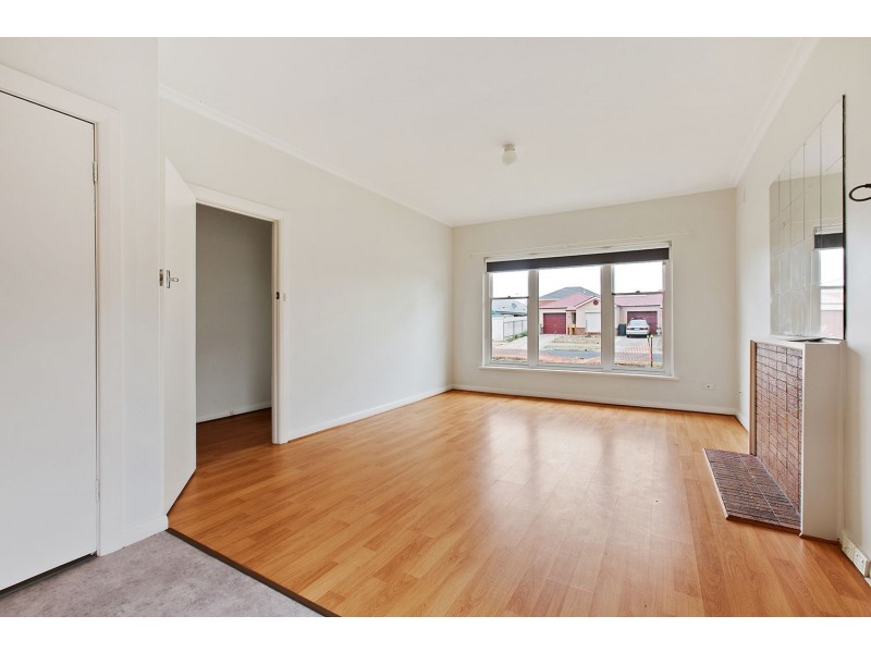 25 Fortrose Avenue, Seaton SA 5023