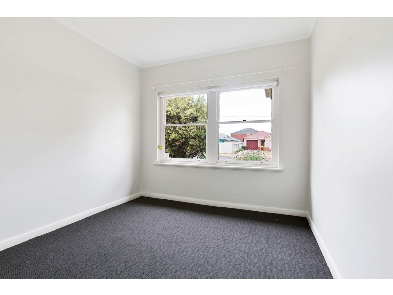 25 Fortrose Avenue, Seaton SA 5023