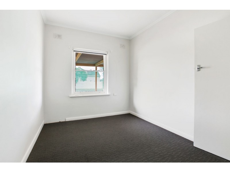 25 Fortrose Avenue, Seaton SA 5023