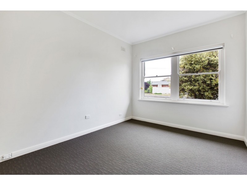 25 Fortrose Avenue, Seaton SA 5023