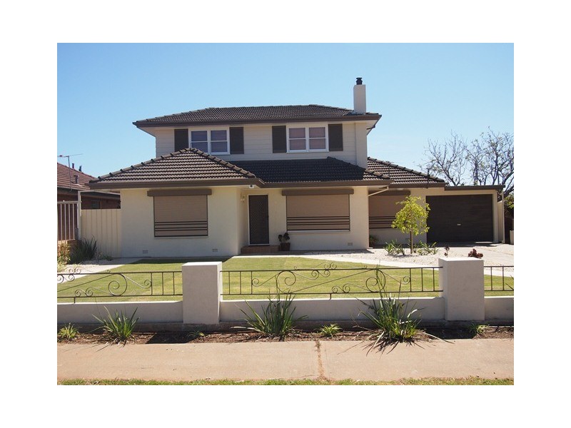 25  David Avenue, Findon SA 5023