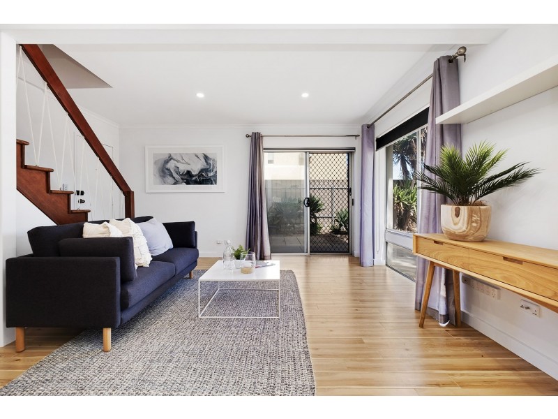 1/1 South Street, Henley Beach SA 5022