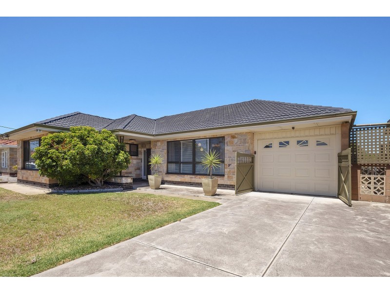 16 Dumfries Avenue, Seaton SA 5023