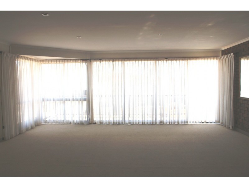 7 Newporter Terrace, West Lakes Shore SA 5020