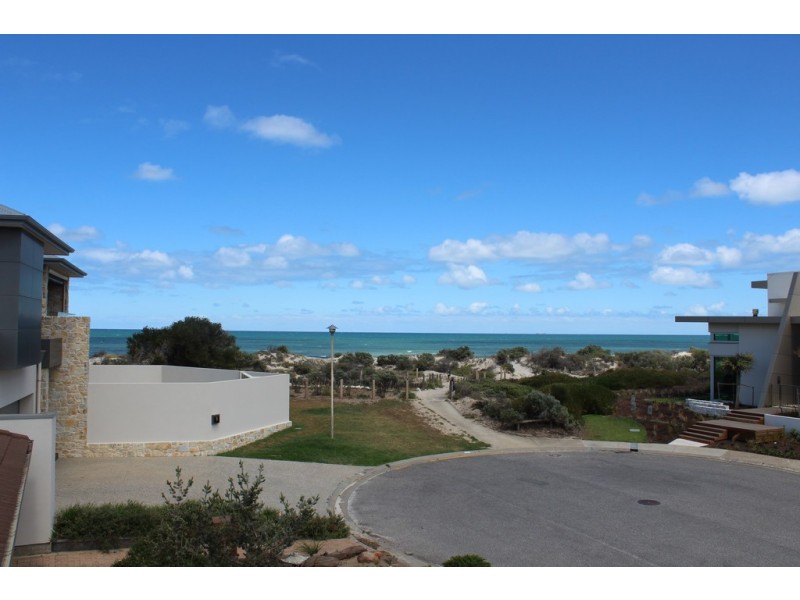 7 Newporter Terrace, West Lakes Shore SA 5020