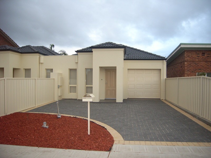 42 Third Avenue, Semaphore Park SA 5019