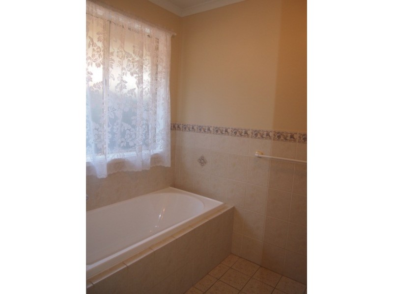 7 RUBY COURT, Ottoway SA 5013