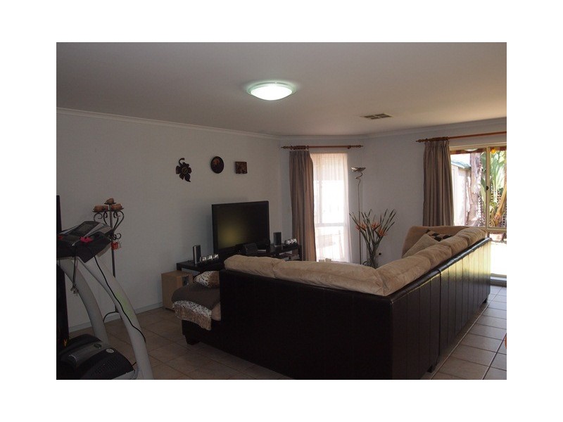 32 Caroline Drive, Allenby Gardens SA 5009