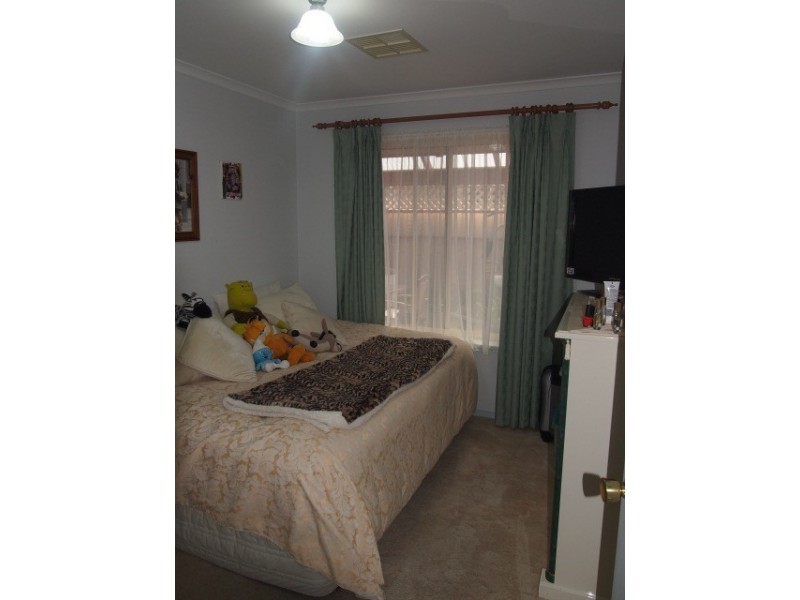 32 Caroline Drive, Allenby Gardens SA 5009