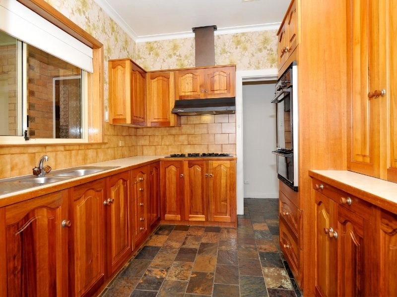 16 Cooke Street, Findon SA 5023