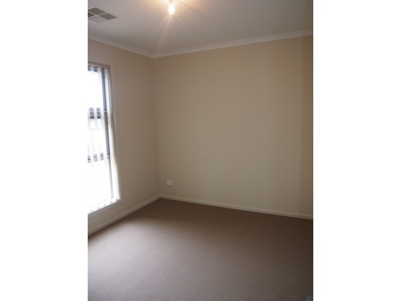 15 Carbone Terrace, Woodville SA 5011