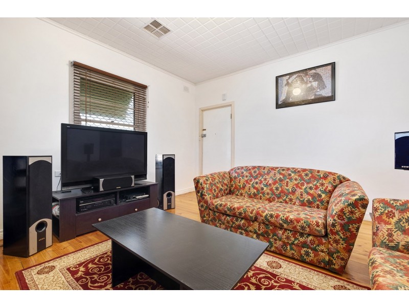 28 Carey Avenue, Seaton SA 5023