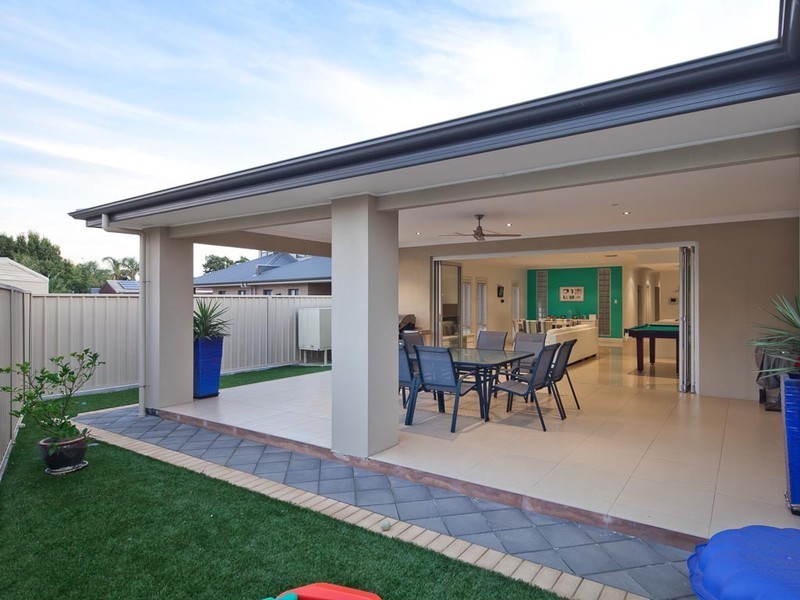4A Alexander Avenue, Grange SA 5022