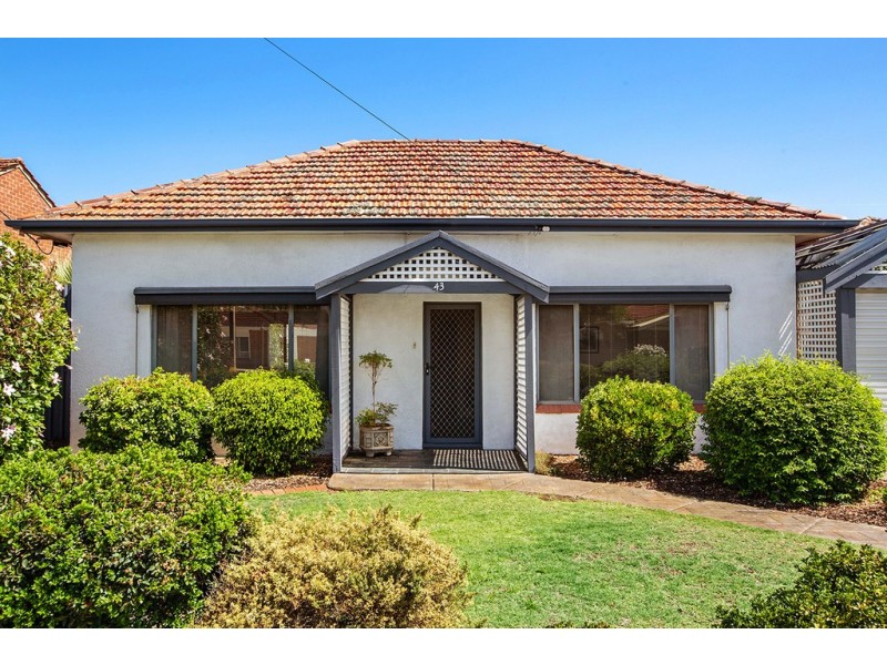 43 Whimpress Avenue, Findon SA 5023