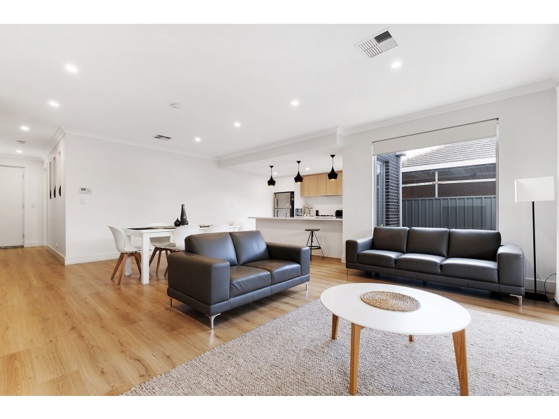 25 Hollard Avenue, Grange SA 5022