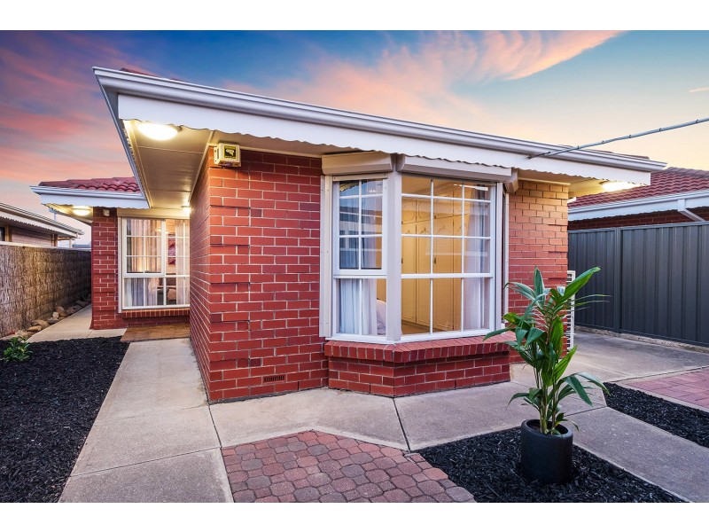 1/8 Hansen Court, West Lakes Shore SA 5020