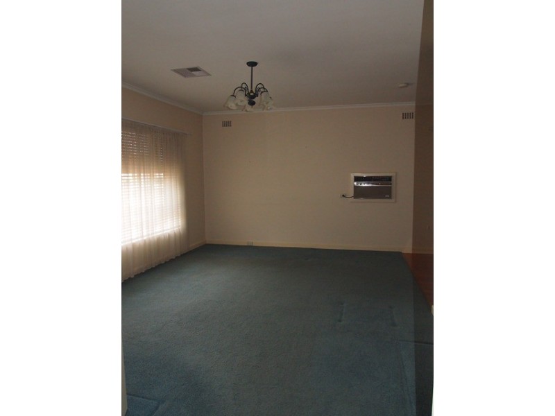 33 Tyrie Avenue, Findon SA 5023