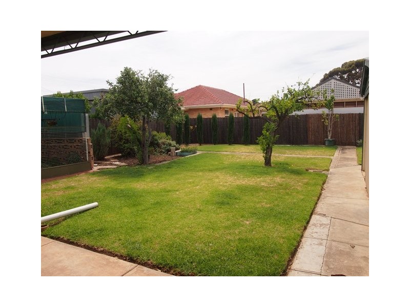 33 Tyrie Avenue, Findon SA 5023