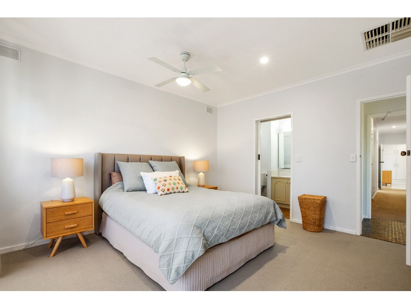 3 Cannes Avenue, Grange SA 5022