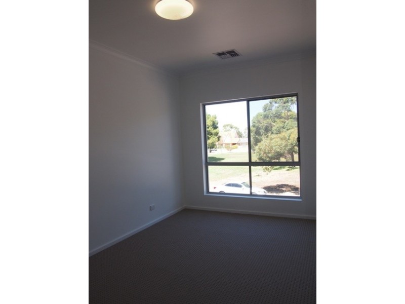 7C Silver Crescent, Grange SA 5022