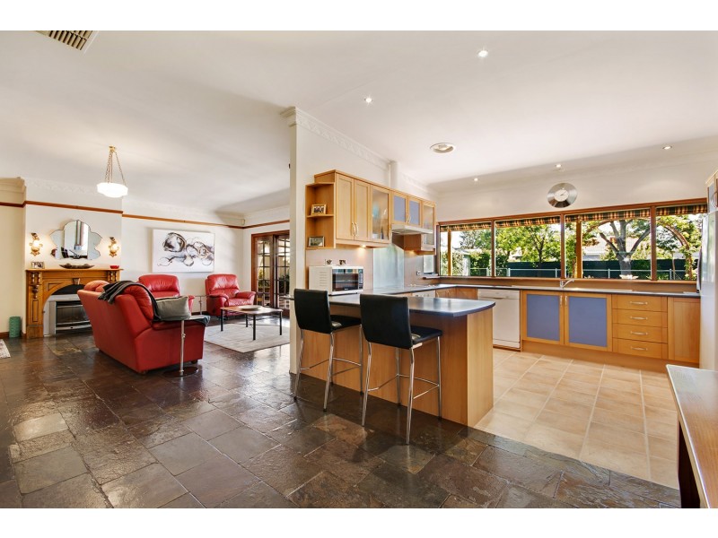 4 Holbrooks Road, Flinders Park SA 5025