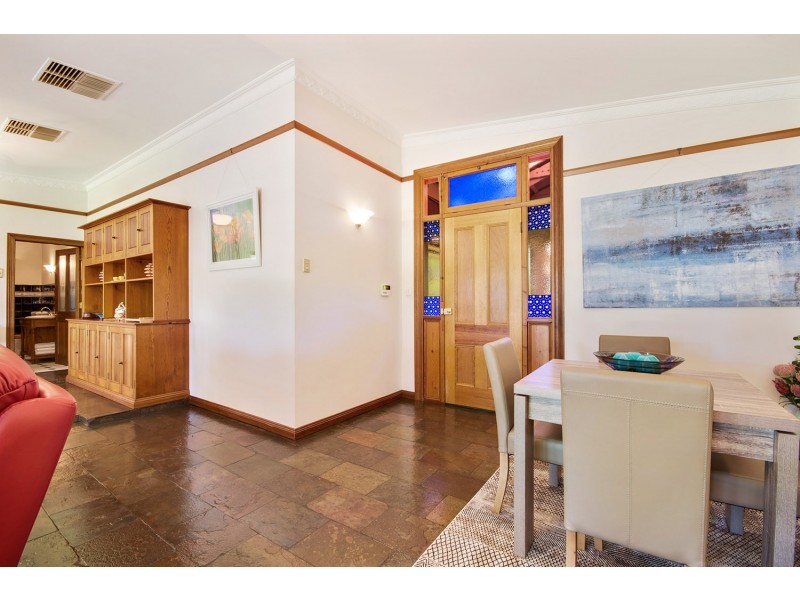 4 Holbrooks Road, Flinders Park SA 5025