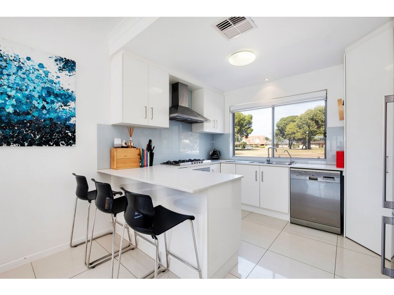 7C Silver Crescent, Grange SA 5022