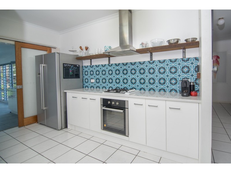 4 JORGENSEN STREET, Edmonton QLD 4869