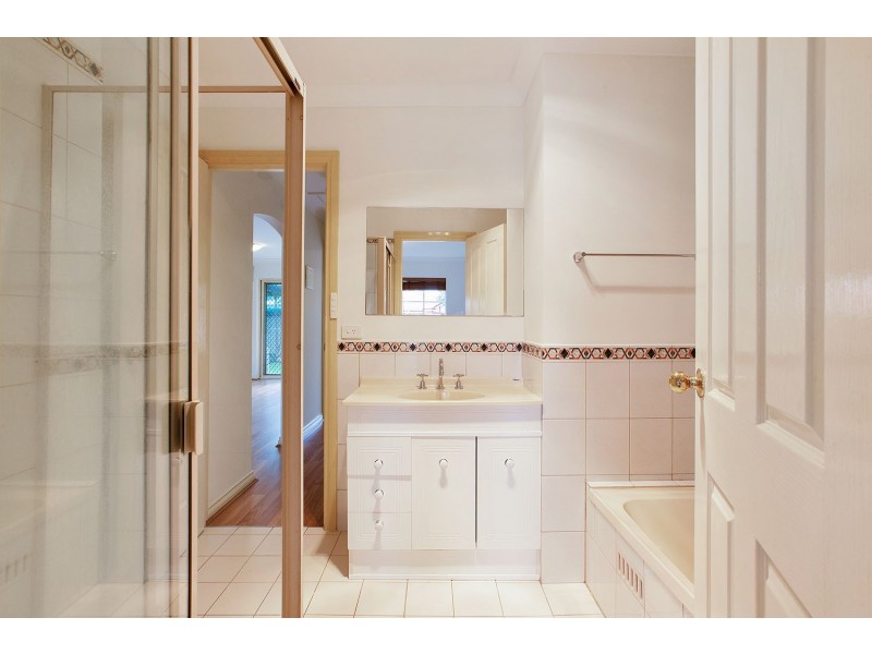 8/110-112 Ledger Road, Woodville South SA 5011