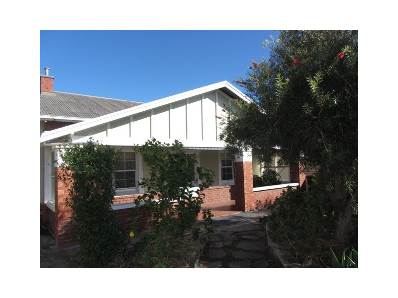 15 Surrey Street, Grange SA 5022