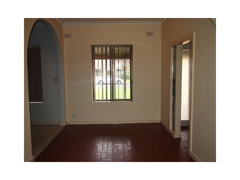 17 Glenrowan Road, Woodville South SA 5011