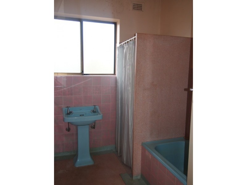 17 Glenrowan Road, Woodville South SA 5011