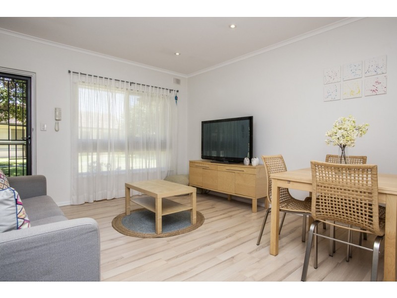 8/2 Bach Crescent, Seaton SA 5023