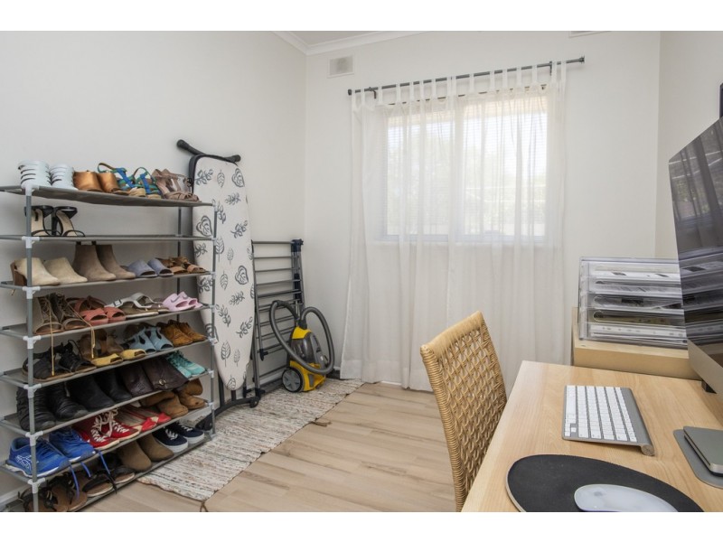 8/2 Bach Crescent, Seaton SA 5023