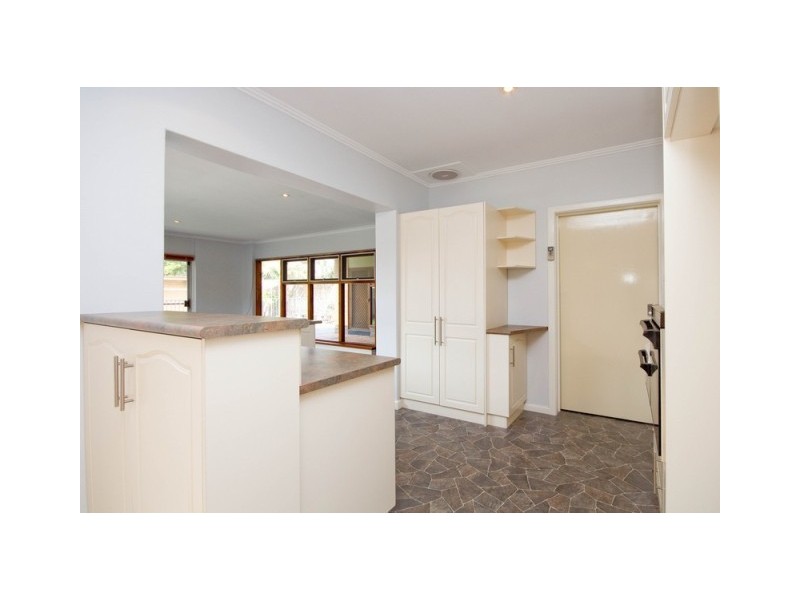 18 Sunset Crescent, Grange SA 5022