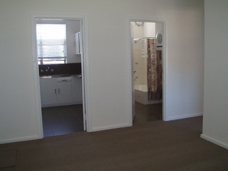 18/18 Robert Street, Glenelg South SA 5045