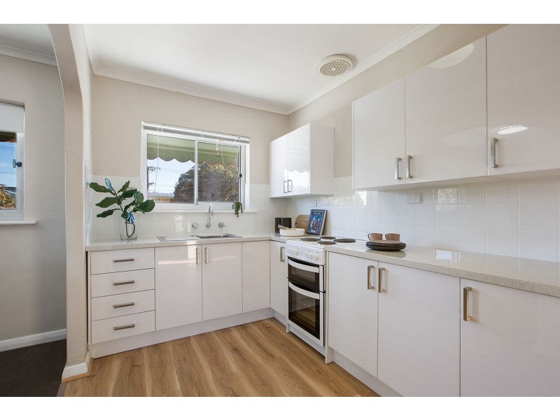 4/64 Military Road, West Beach SA 5024