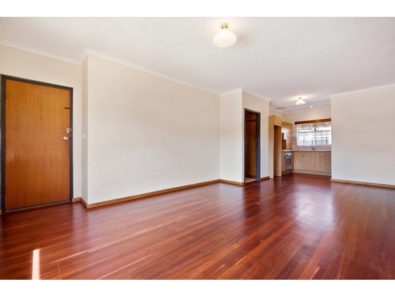 1/20 Military Road, West Beach SA 5024