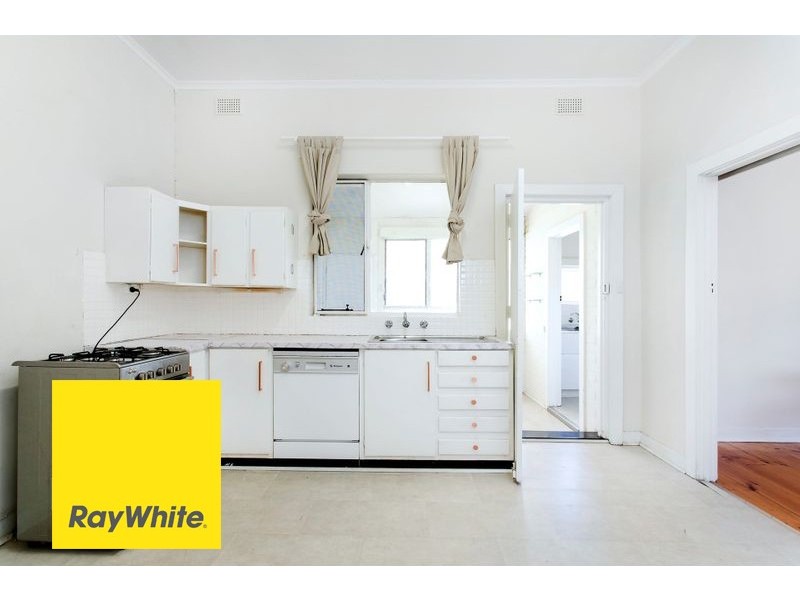 38 Flinders Parade, Flinders Park SA 5025