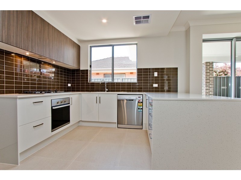 9c Bolingbroke Avenue, Fulham Gardens SA 5024