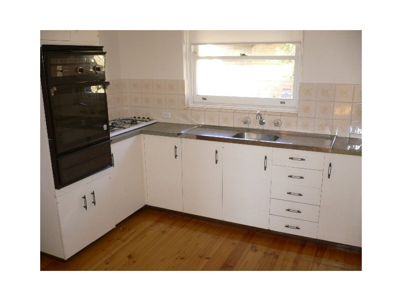 1 Stanley Avenue, Fulham Gardens SA 5024