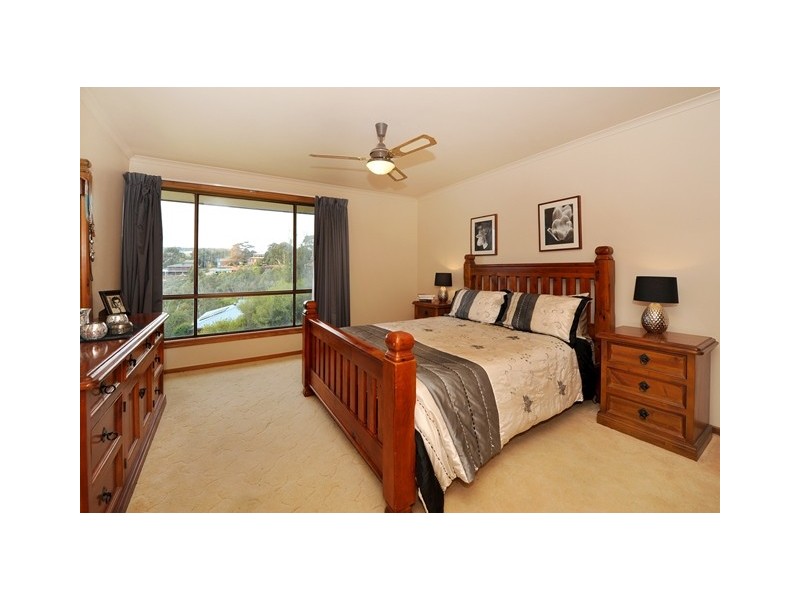 52 York Drive, Flagstaff Hill SA 5159