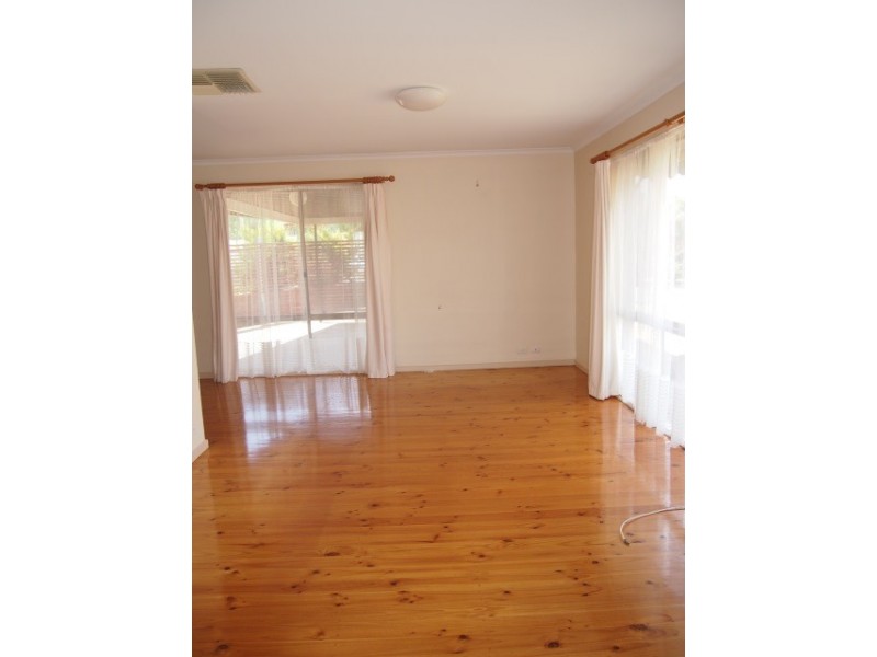 6 Elaine Avenue, Seaton SA 5023