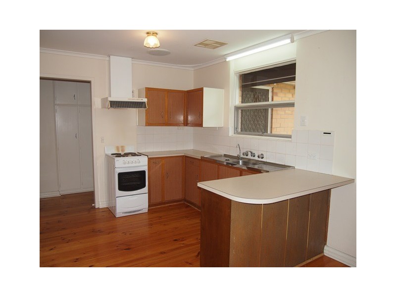 8 Baker Street, Grange SA 5022