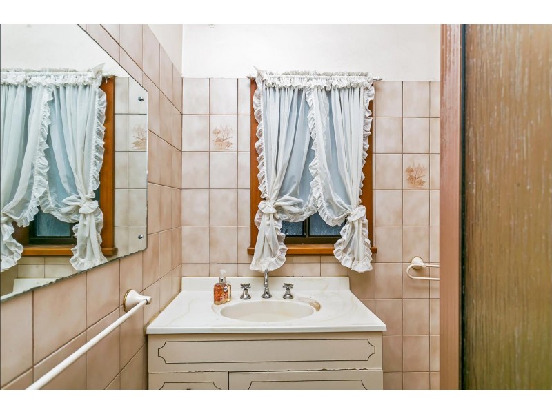 6 Wye Street, Woodville West SA 5011