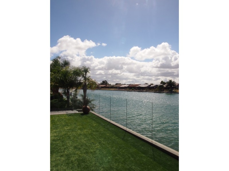 36A Newcombe Avenue, West Lakes Shore SA 5020
