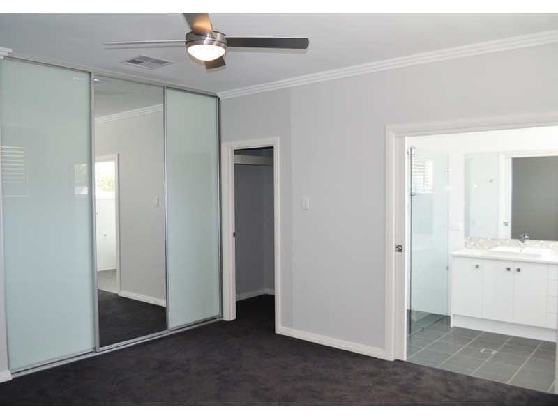 5A Hobart Road, Henley Beach South SA 5022