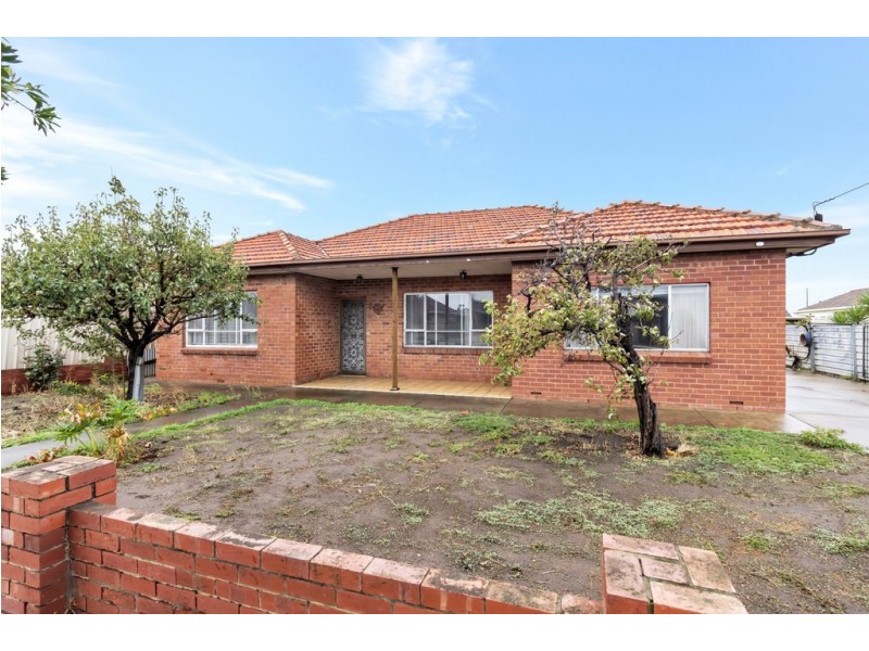 385 Tapleys Hill Road, Seaton SA 5023