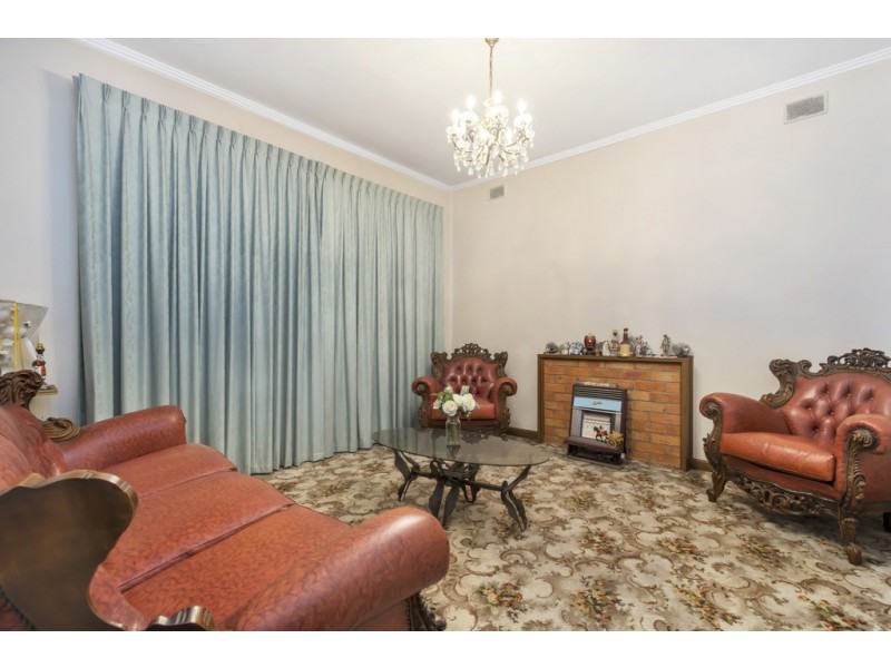 385 Tapleys Hill Road, Seaton SA 5023